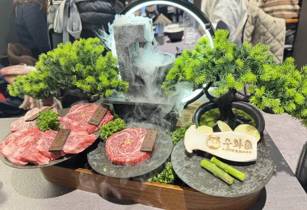 우화 韓牛 肉盤 展示