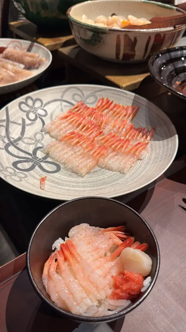 青森屋自助餐廳提供的澎湃海鮮料理