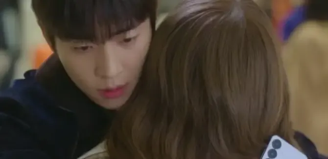 《在你燦爛的季節》EP6 鮮于燦宋嘏爛兩人相擁