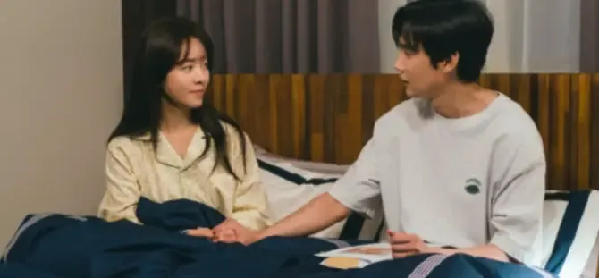 《未婚男女的效率戀愛》EP11 宜瑛與正任和解前夕，宜瑛在展場對泰燮告白的場景畫面