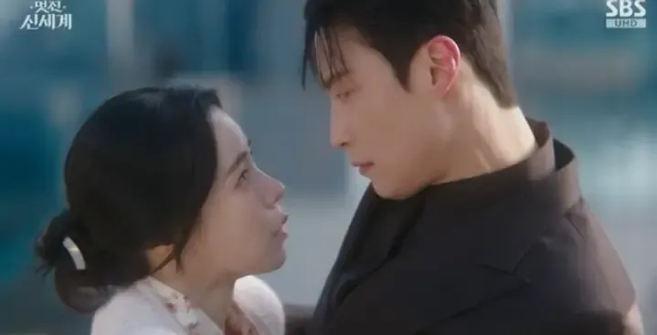 《我的王室死對頭》EP3 場景畫面