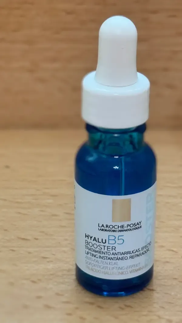 理膚寶水 Hyalu B5 Booster 15ml 進階安瓶，官方標示適用於敏感肌膚、無香精無酒精