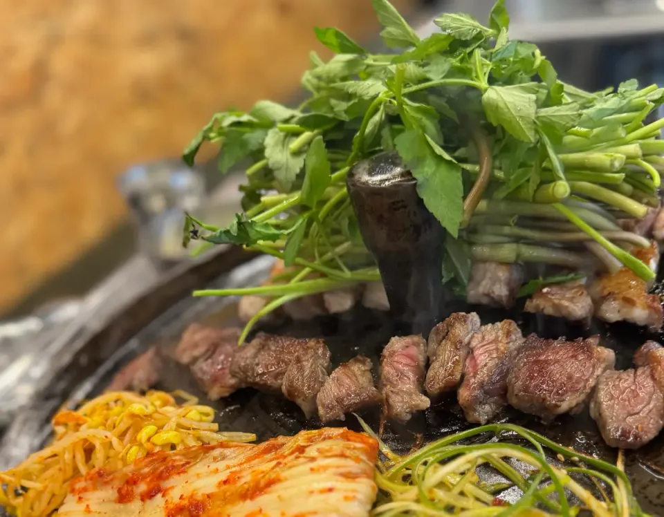 2026 弘大美食地圖｜首爾必吃餐廳推薦：邊佑錫同款水芹菜烤肉、高 CP 值醬蟹實測（持續更新）